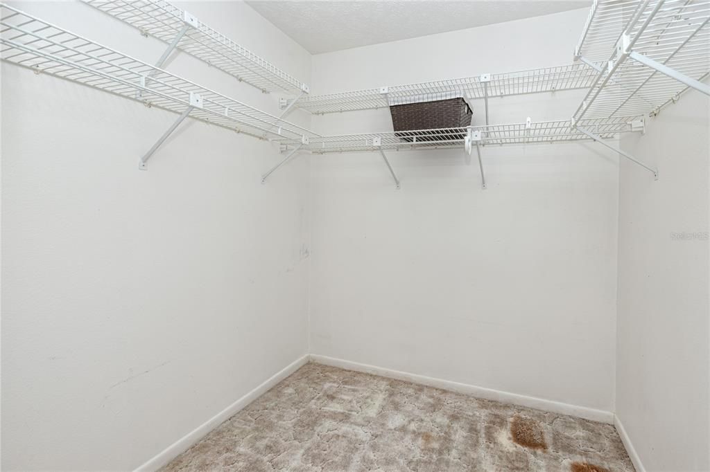 Active With Contract: $475,000 (3 beds, 2 baths, 2172 Square Feet)