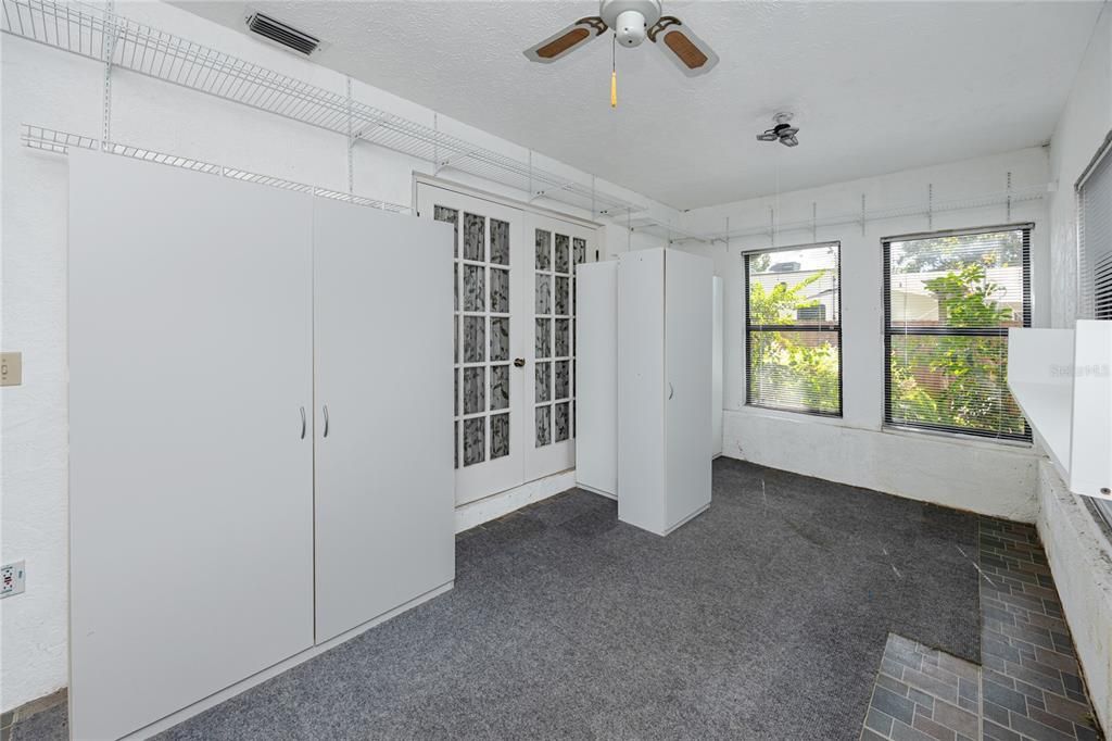 Active With Contract: $475,000 (3 beds, 2 baths, 2172 Square Feet)