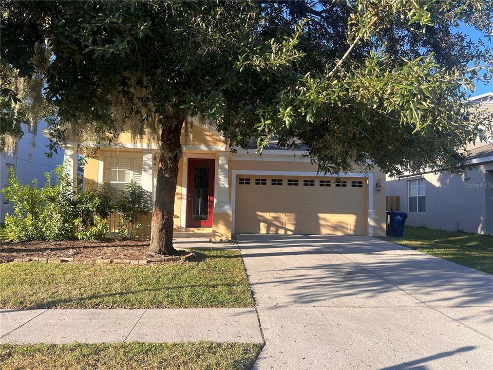 Recently Rented: $2,135 (3 beds, 2 baths, 1837 Square Feet)