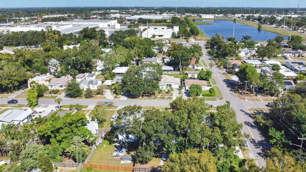 For Sale: $359,000 (2 beds, 1 baths, 908 Square Feet)