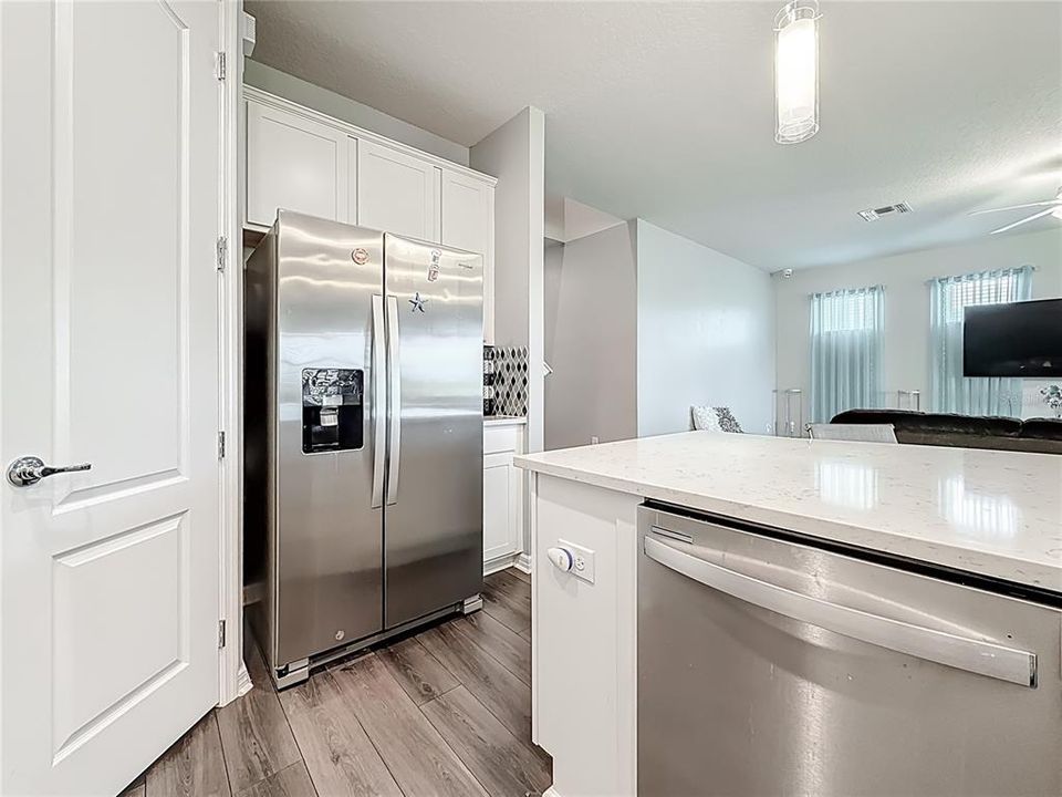 For Sale: $639,900 (4 beds, 3 baths, 2892 Square Feet)