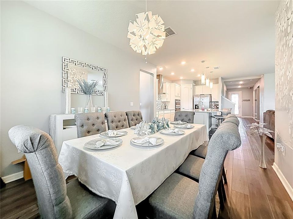 For Sale: $639,900 (4 beds, 3 baths, 2892 Square Feet)