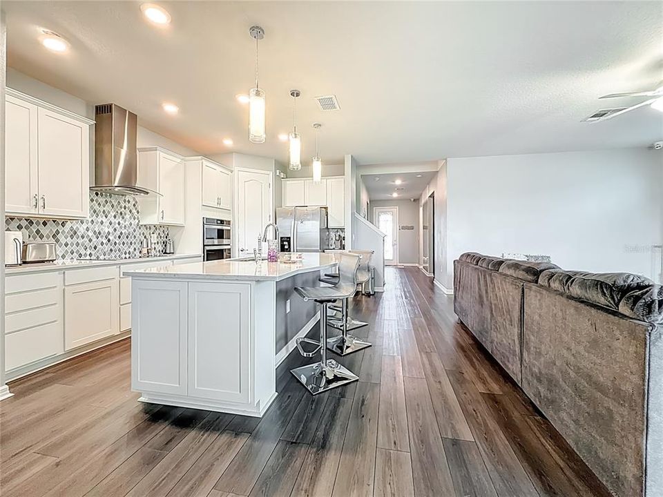 For Sale: $639,900 (4 beds, 3 baths, 2892 Square Feet)