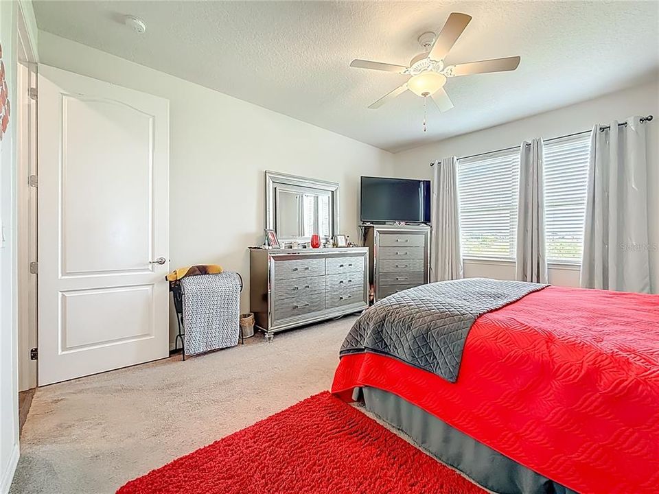 For Sale: $639,900 (4 beds, 3 baths, 2892 Square Feet)