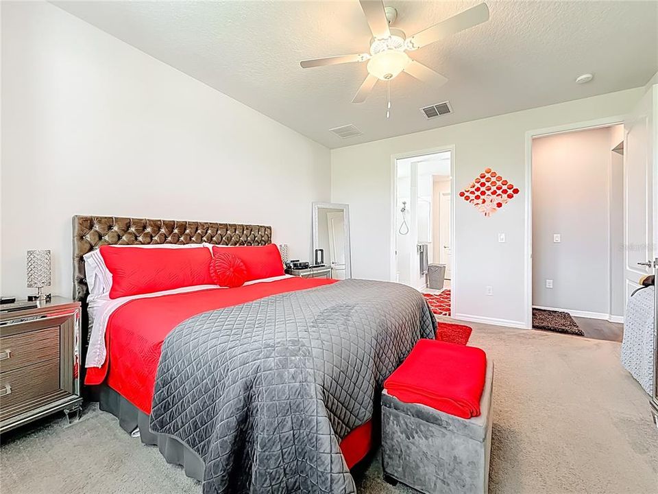 For Sale: $639,900 (4 beds, 3 baths, 2892 Square Feet)