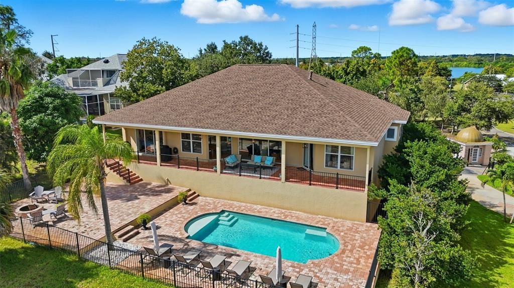 En Venta: $1,150,000 (4 camas, 4 baños, 4200 Pies cuadrados)