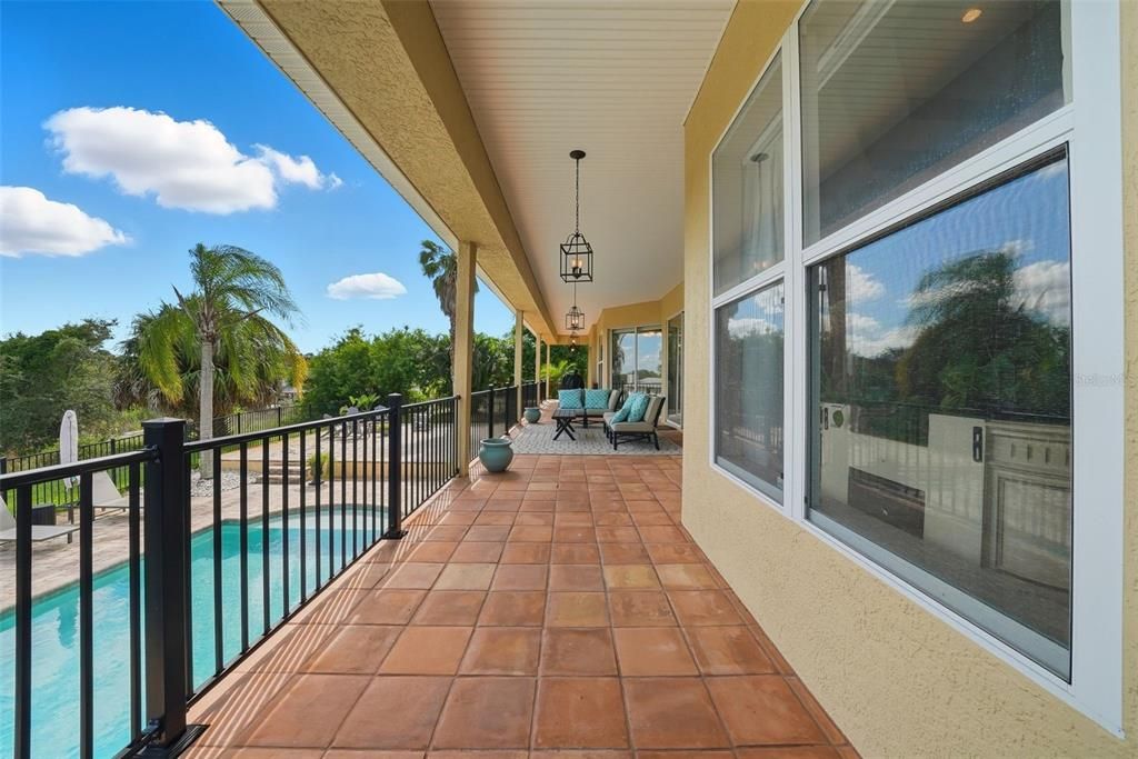 En Venta: $1,150,000 (4 camas, 4 baños, 4200 Pies cuadrados)