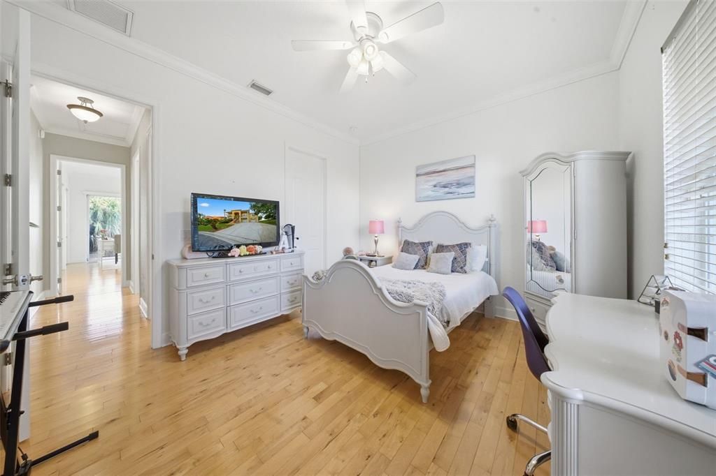 En Venta: $1,150,000 (4 camas, 4 baños, 4200 Pies cuadrados)