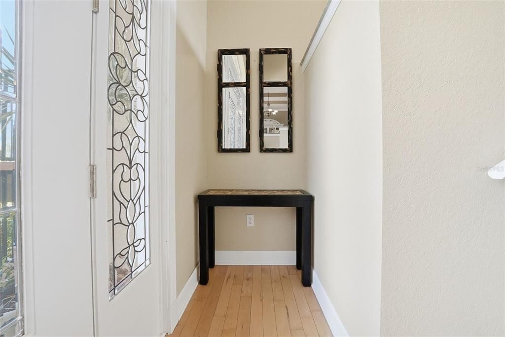 En Venta: $1,150,000 (4 camas, 4 baños, 4200 Pies cuadrados)