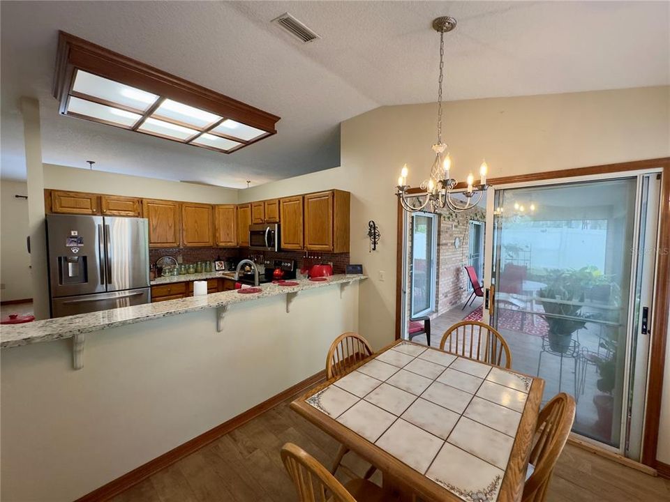 En Venta: $359,900 (3 camas, 2 baños, 1893 Pies cuadrados)