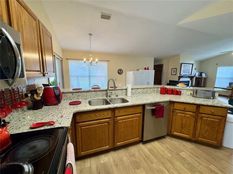 En Venta: $359,900 (3 camas, 2 baños, 1893 Pies cuadrados)