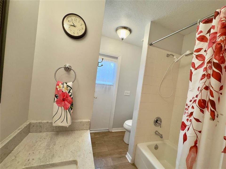 En Venta: $359,900 (3 camas, 2 baños, 1893 Pies cuadrados)