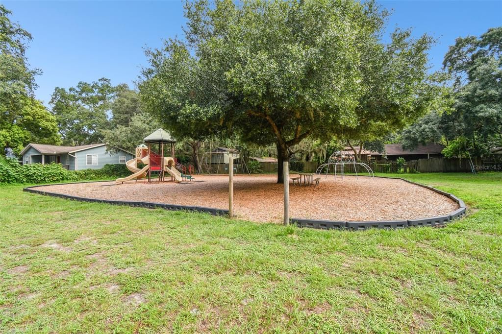 待售: $499,000 (3 贝兹, 2 浴室, 1700 平方英尺)