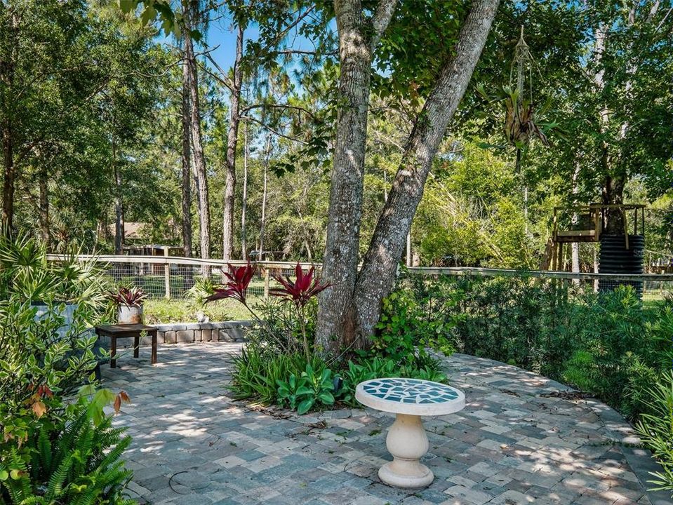 Activo con contrato: $849,000 (4 camas, 2 baños, 3052 Pies cuadrados)