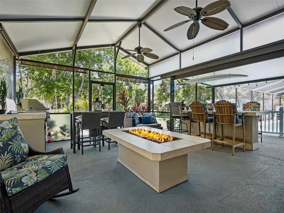 Activo con contrato: $849,000 (4 camas, 2 baños, 3052 Pies cuadrados)