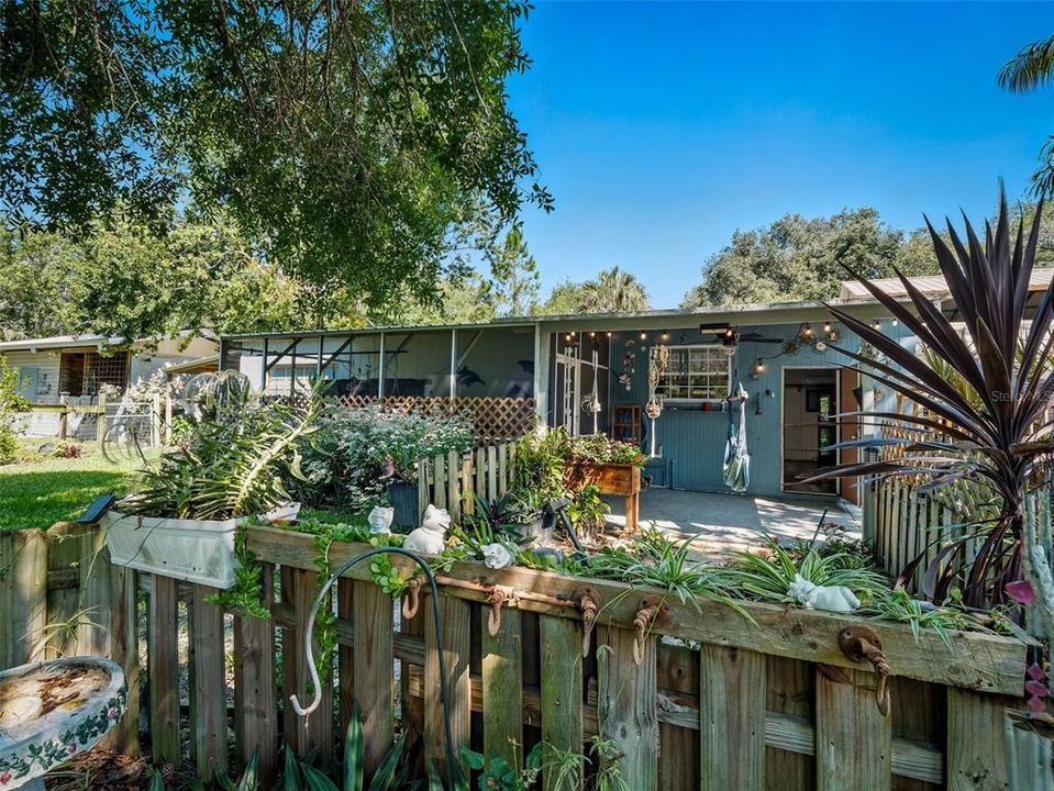 Activo con contrato: $849,000 (4 camas, 2 baños, 3052 Pies cuadrados)