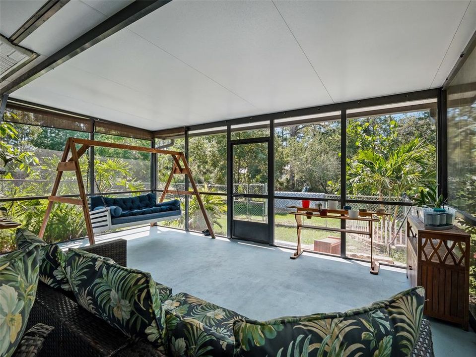 Activo con contrato: $849,000 (4 camas, 2 baños, 3052 Pies cuadrados)