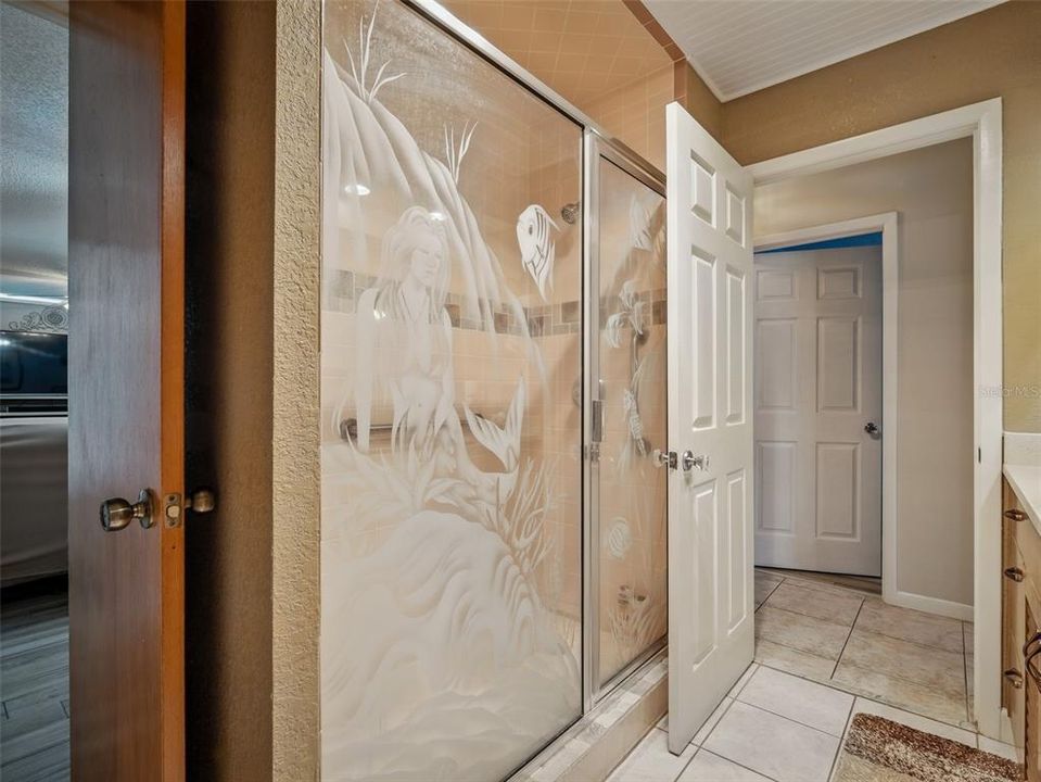 Activo con contrato: $849,000 (4 camas, 2 baños, 3052 Pies cuadrados)