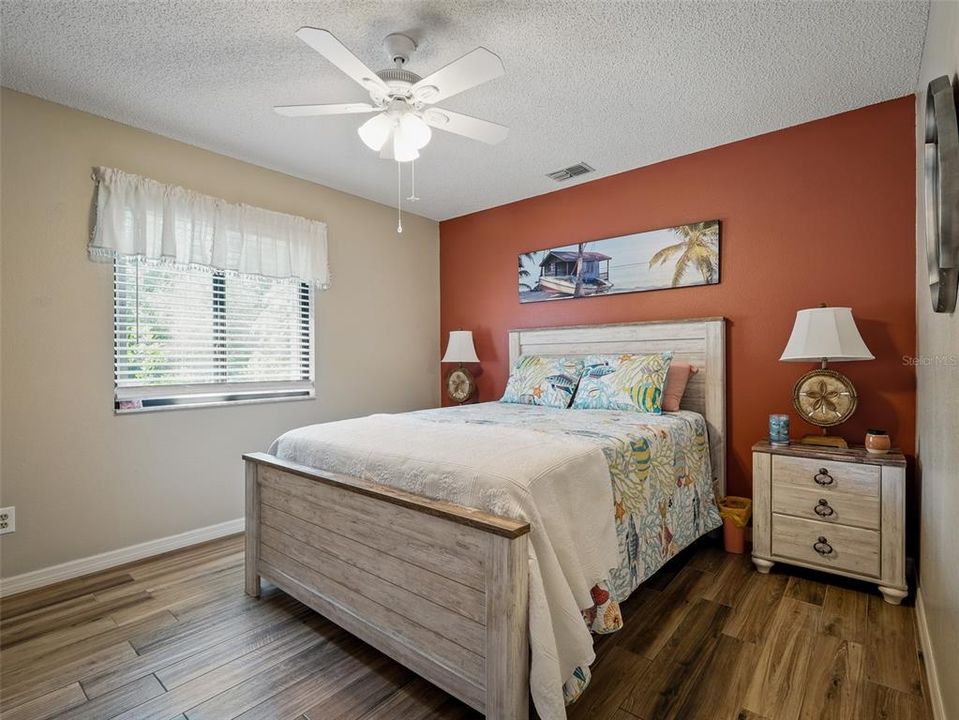 Activo con contrato: $849,000 (4 camas, 2 baños, 3052 Pies cuadrados)