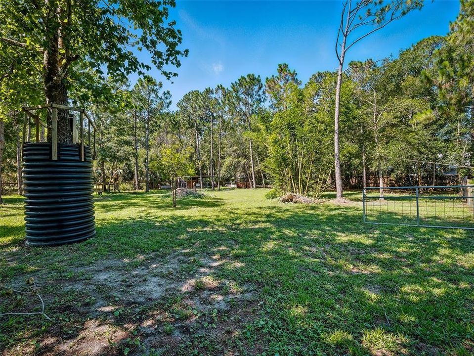 Activo con contrato: $849,000 (4 camas, 2 baños, 3052 Pies cuadrados)