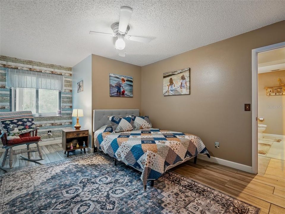 Activo con contrato: $849,000 (4 camas, 2 baños, 3052 Pies cuadrados)