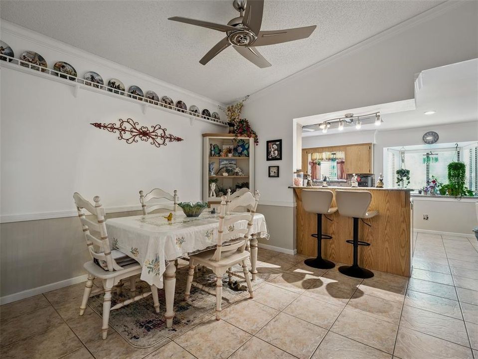 Activo con contrato: $849,000 (4 camas, 2 baños, 3052 Pies cuadrados)