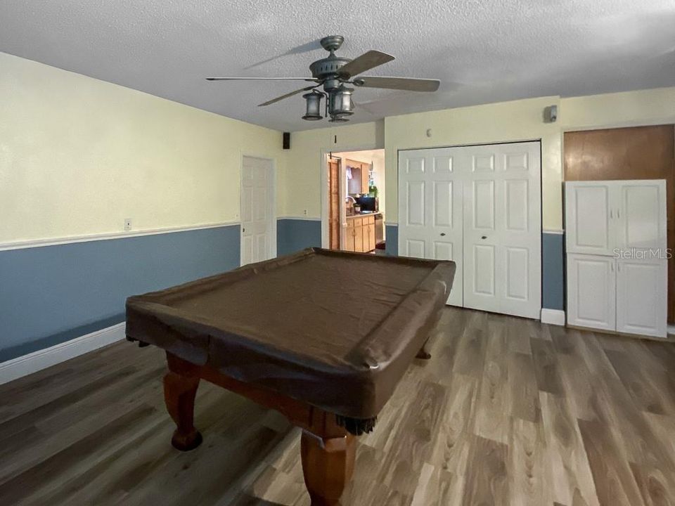 Activo con contrato: $849,000 (4 camas, 2 baños, 3052 Pies cuadrados)