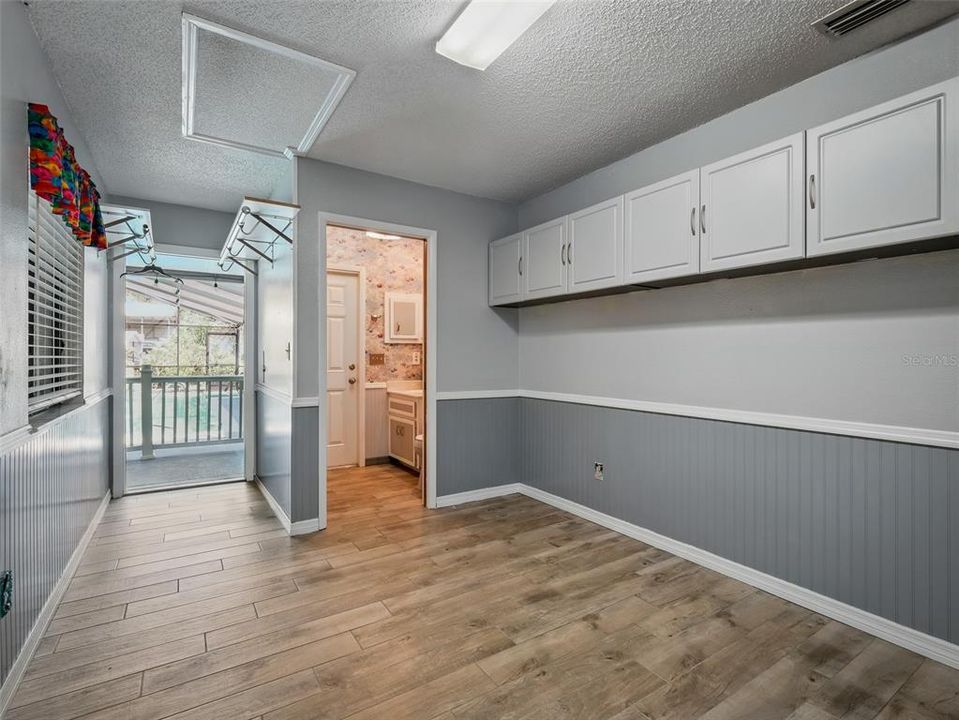 Activo con contrato: $849,000 (4 camas, 2 baños, 3052 Pies cuadrados)