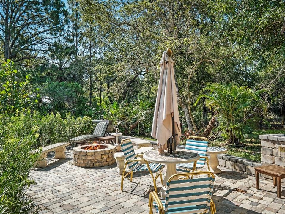 Activo con contrato: $849,000 (4 camas, 2 baños, 3052 Pies cuadrados)