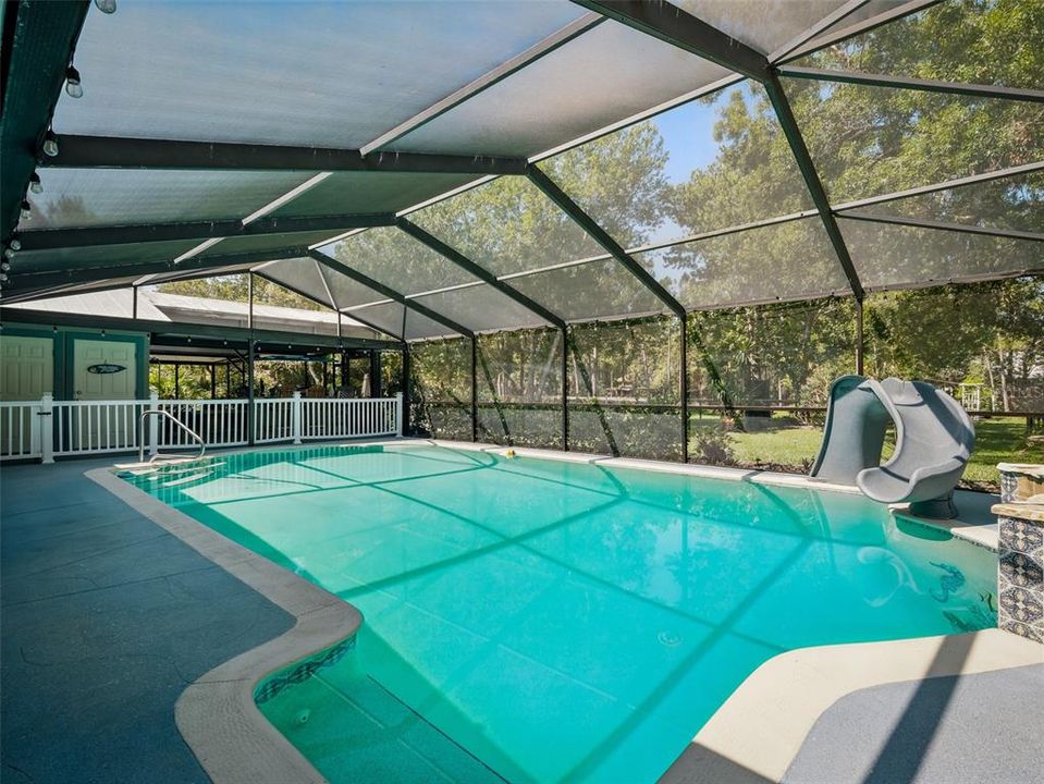 Activo con contrato: $849,000 (4 camas, 2 baños, 3052 Pies cuadrados)