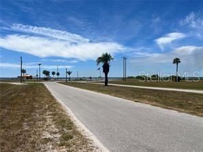 На продажу: $14,000 (0.50 acres)