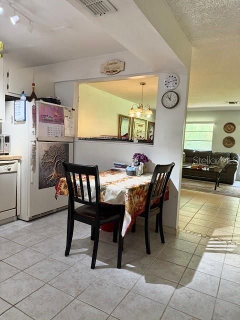 For Sale: $239,900 (3 beds, 2 baths, 1256 Square Feet)