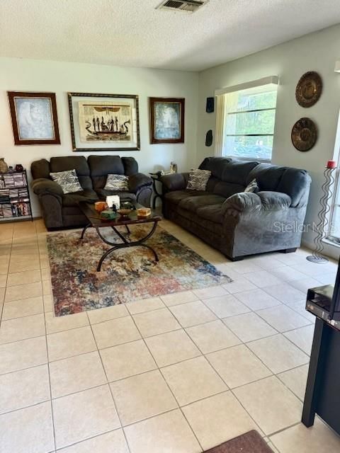 For Sale: $239,900 (3 beds, 2 baths, 1256 Square Feet)