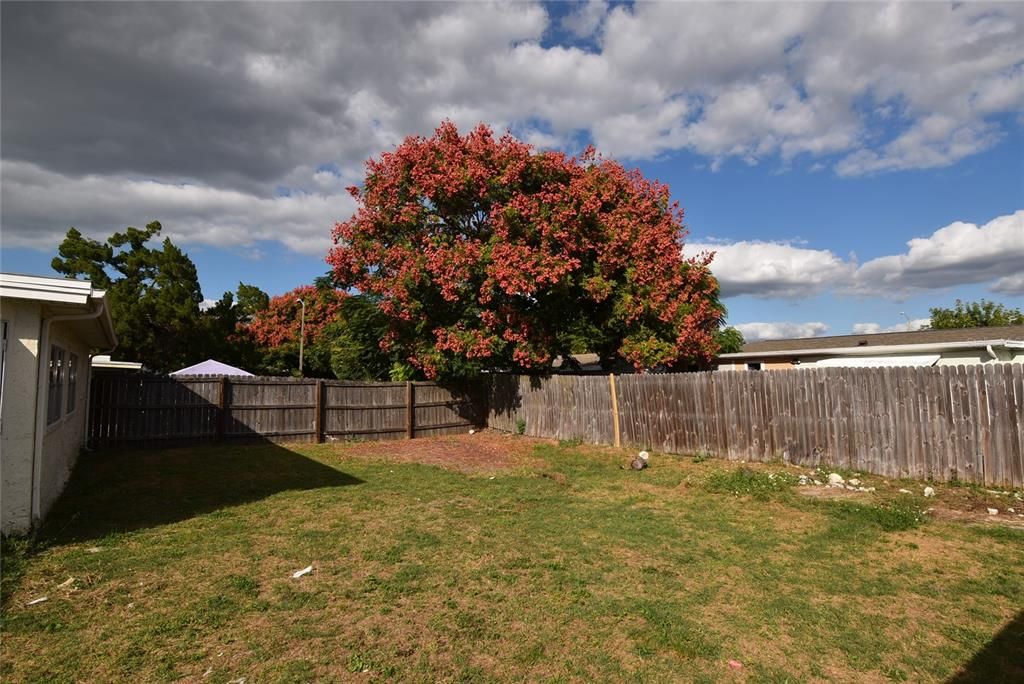 For Rent: $1,675 (3 beds, 2 baths, 1140 Square Feet)