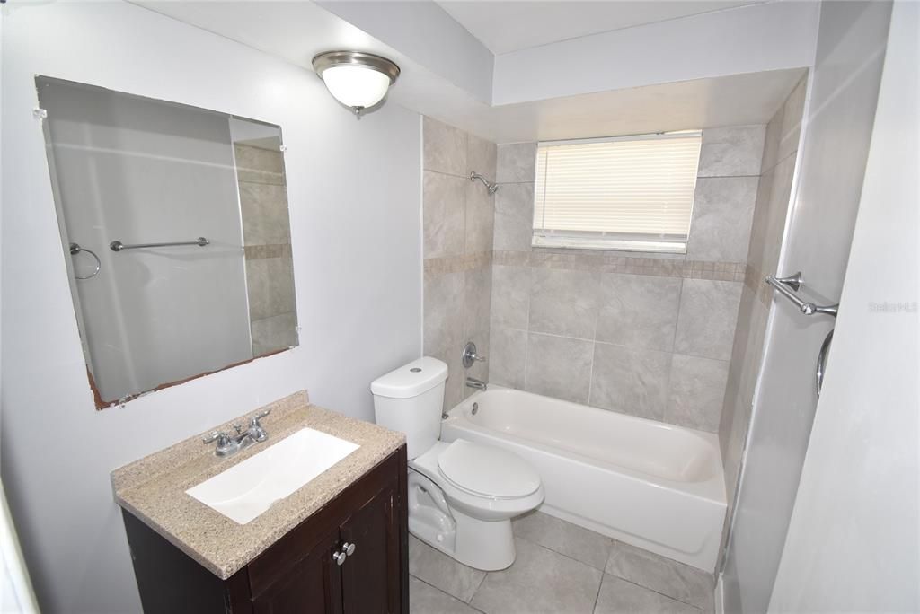 For Rent: $1,675 (3 beds, 2 baths, 1140 Square Feet)