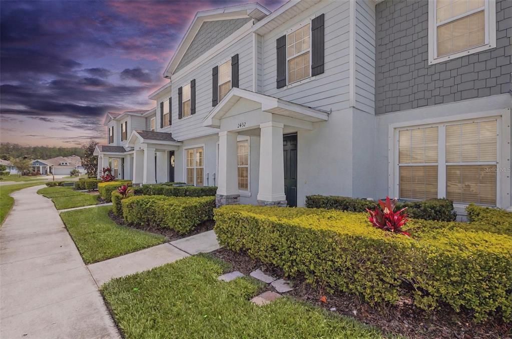 Recently Rented: $2,500 (3 beds, 2 baths, 1740 Square Feet)