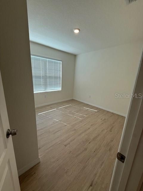 For Rent: $2,600 (4 beds, 2 baths, 1846 Square Feet)