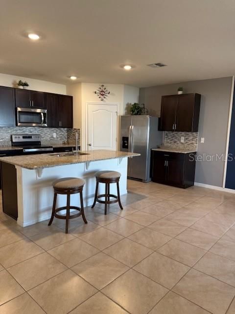 For Rent: $2,600 (4 beds, 2 baths, 1846 Square Feet)