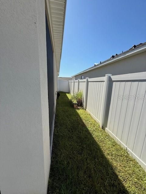 For Rent: $2,600 (4 beds, 2 baths, 1846 Square Feet)