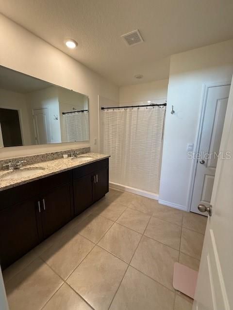 For Rent: $2,600 (4 beds, 2 baths, 1846 Square Feet)