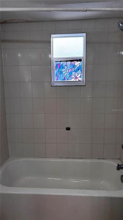 В аренду: $2,399 (3 спален, 3 ванн, 1633 Квадратных фут)