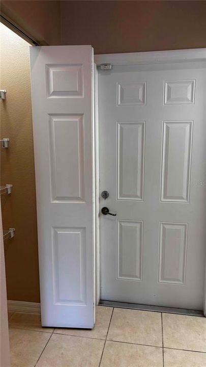 В аренду: $2,399 (3 спален, 3 ванн, 1633 Квадратных фут)