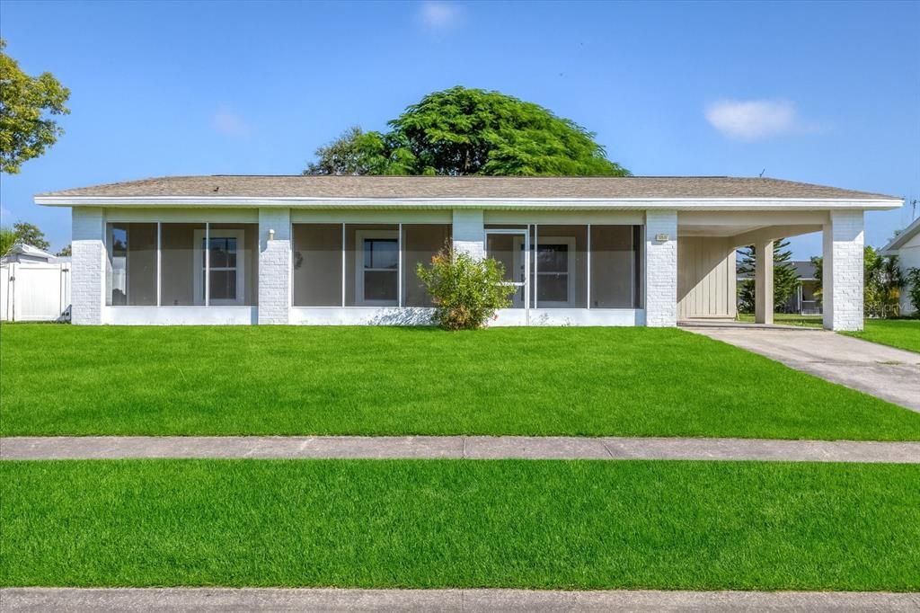 For Sale: $250,000 (3 beds, 3 baths, 1166 Square Feet)