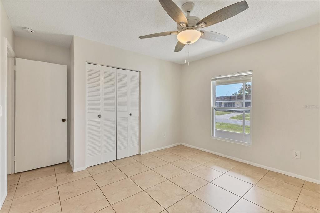 For Sale: $250,000 (3 beds, 3 baths, 1166 Square Feet)