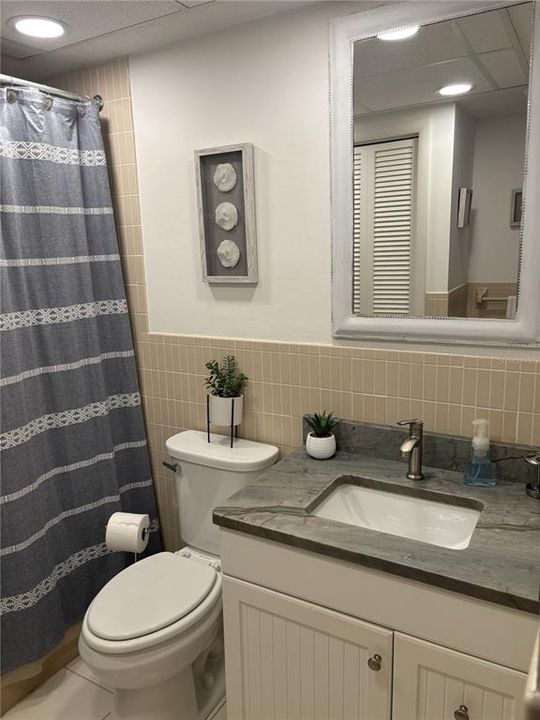 For Rent: $5,500 (2 beds, 2 baths, 1409 Square Feet)