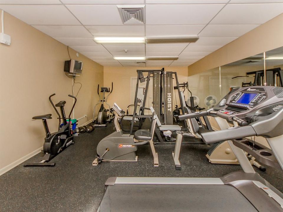 For Rent: $5,500 (2 beds, 2 baths, 1409 Square Feet)