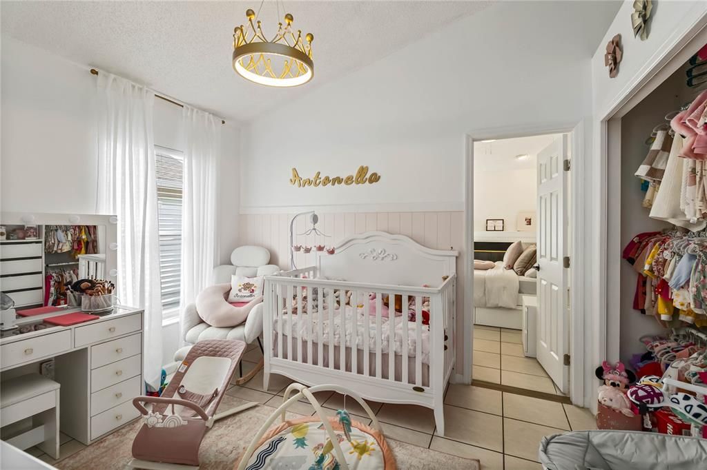 待售: $489,900 (5 贝兹, 2 浴室, 2059 平方英尺)