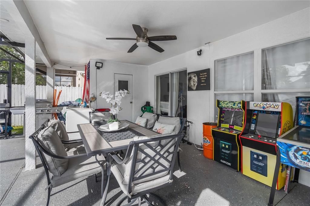 待售: $489,900 (5 贝兹, 2 浴室, 2059 平方英尺)