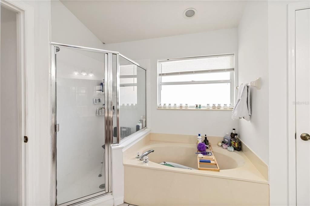 待售: $489,900 (5 贝兹, 2 浴室, 2059 平方英尺)