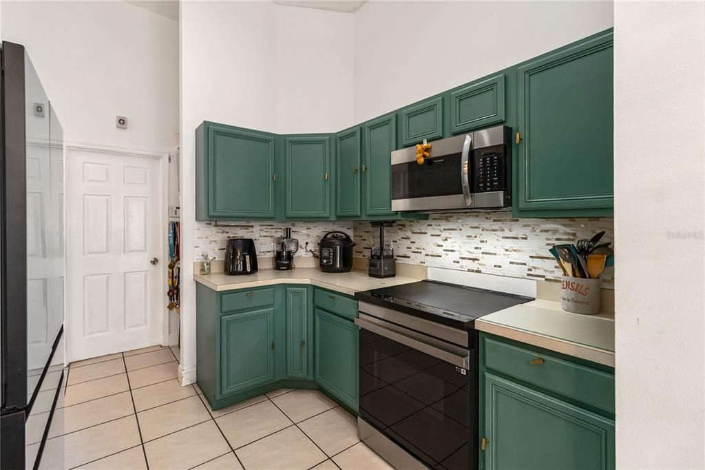 待售: $489,900 (5 贝兹, 2 浴室, 2059 平方英尺)